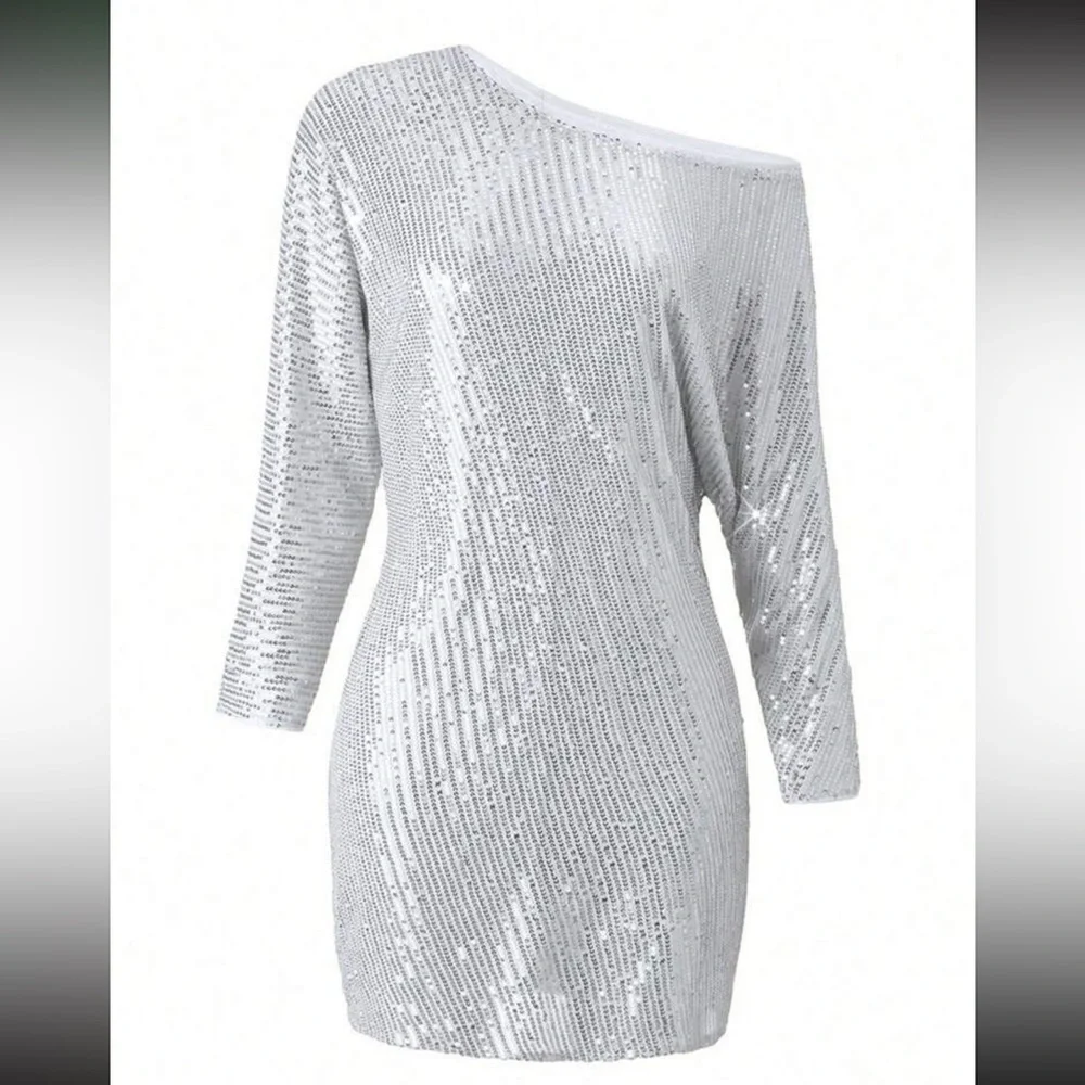 Luxe asymmetrical neck party dress - Picture 8 of 8